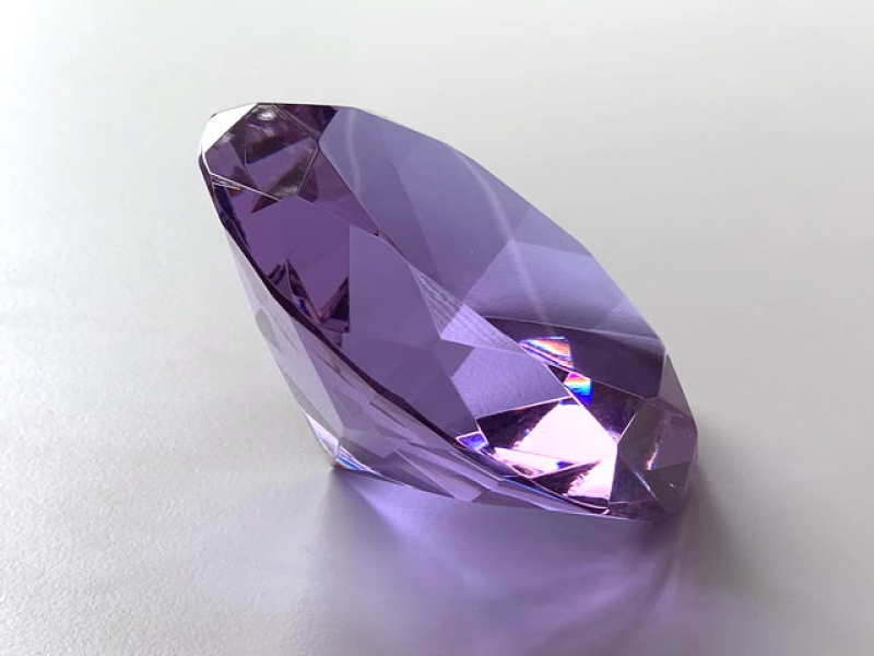 Kristallglasdiamant-lila D100 mm opt rein