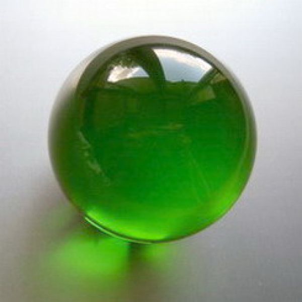 Kristallglaskugel-70 mm smaragdgruen